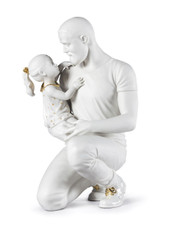 In Daddy's Arms Figurine. White & Gold Lladro 01009392
