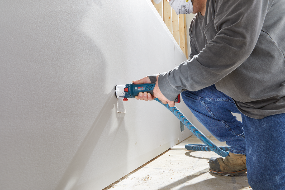 Bosch GCU 18V-30 Brushless Drywall Cut-Out Tool (Body Only) (06019K8000)