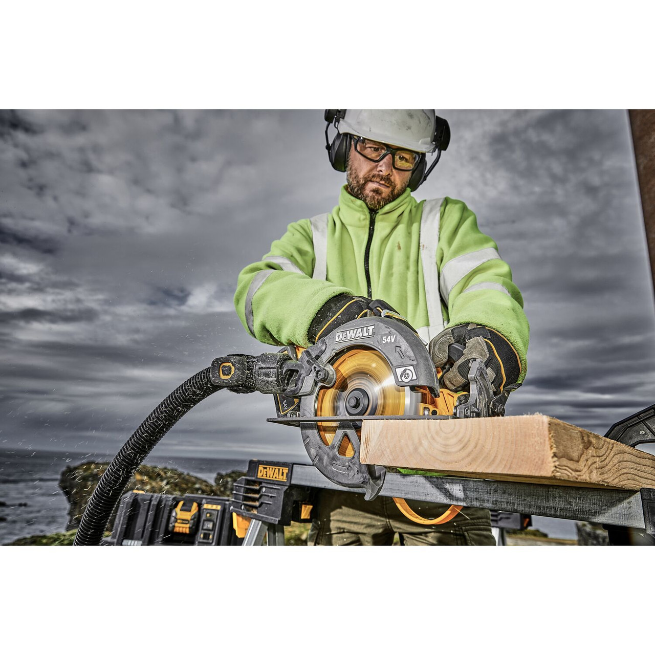 Dewalt DCS578X2 54V 190mm Circular Saw (2x6Ah)