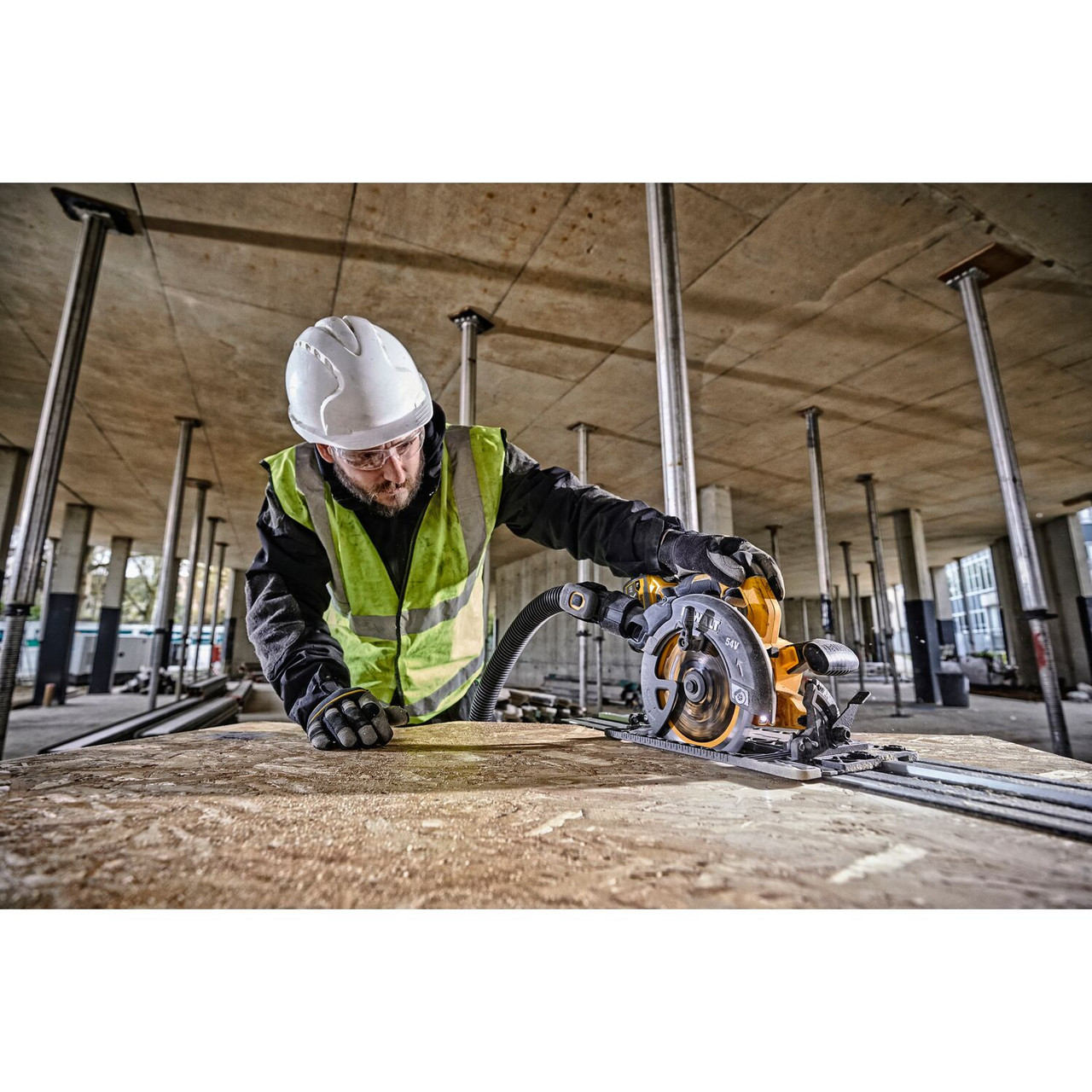 Dewalt DCS579T2 54V 190mm Circular Saw (2x6Ah) (Rail Compatible)