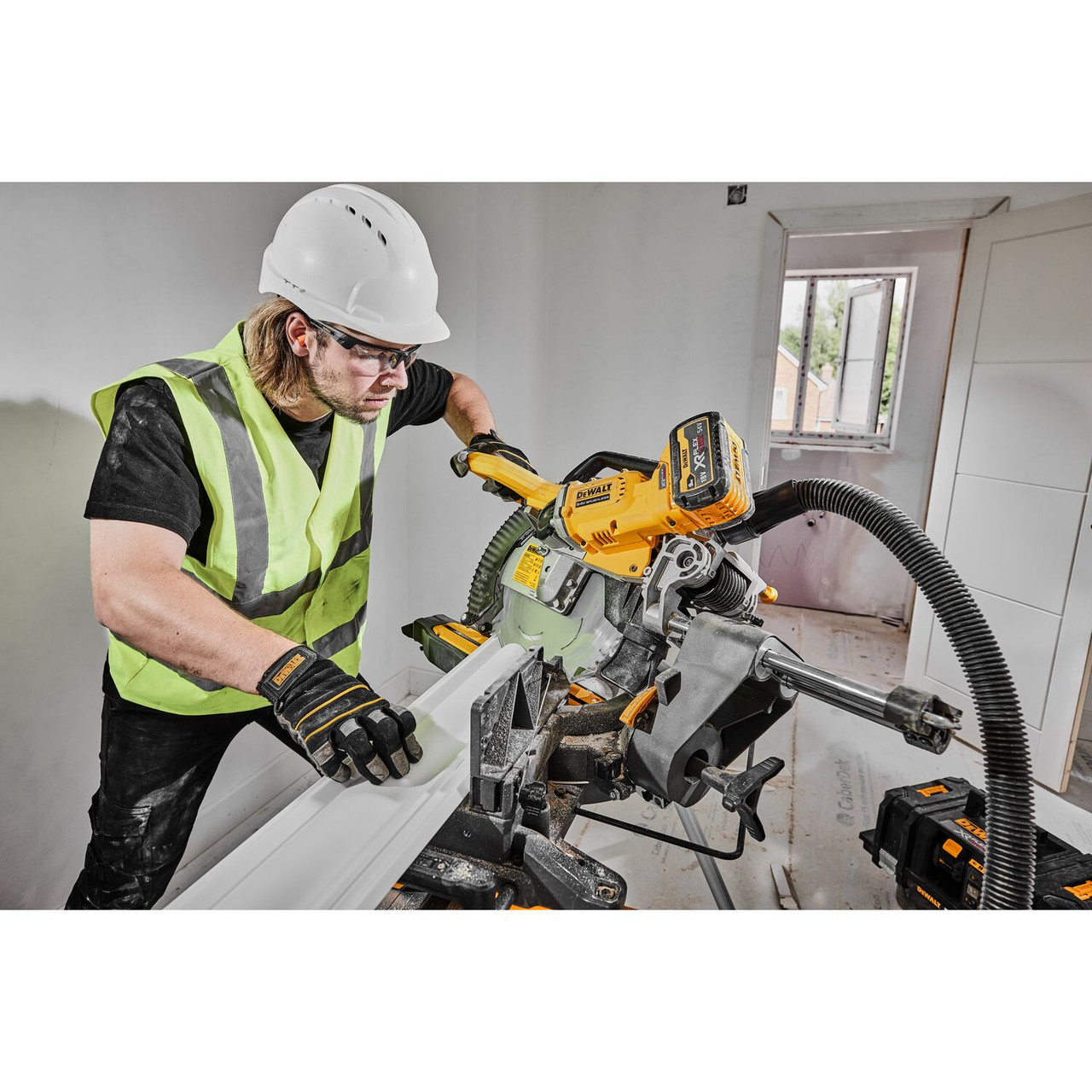 Dewalt DCS781X2 54V Flexvolt 305mm Mitre Saw