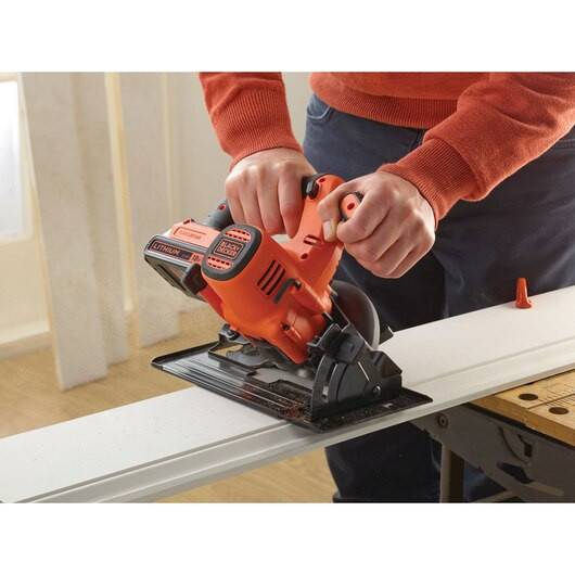 Black Decker 18V Circular Saw with 1.5Ah battery and Charger