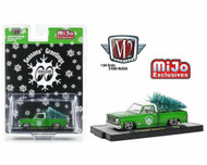 1973 CHEVROLET CHEYENNE 10 PICKUP TRUCK WITH CHRISTMAS TREE 1/64 SCALE DIECAST CAR MODEL BY M2 MACHINES 31500-MJS39