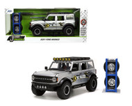 2021 FORD BRONCO TRUCK EXTRA WHEELS 1/24 SCALE DIECAST CAR MODEL BY JADA TOYS 33852
