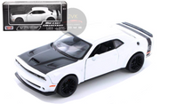 2018 DODGE CHALLENGER SRT HELLCAT WHITE 1/24 SCALE DIECAST CAR MODEL BY MOTOR MAX 79350