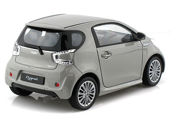 Aston Martin Cygnet Silver 1/24 Diecast Model Car by WELLY 24028 for sale online