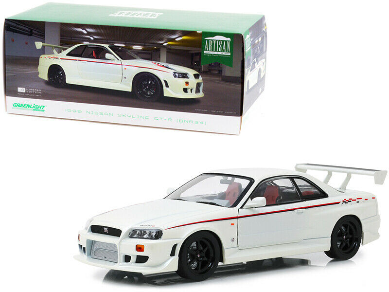 1999 NISSAN SKYLINE GT-R BNR34 PEARL WHITE 1/18 DIECAST CAR MODEL BY  GREENLIGHT 19049