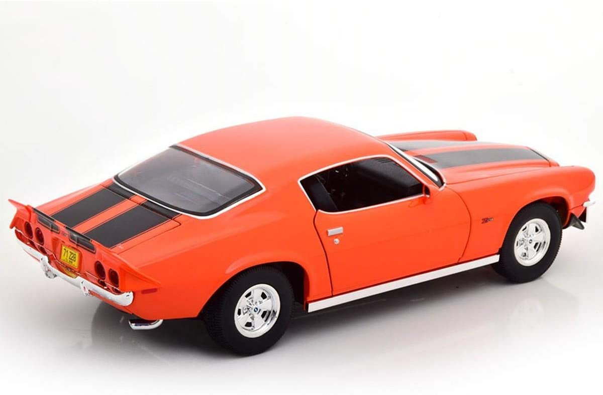 1971 Chevy Camaro Die-cast Car 1:18 Maisto 10 inch Orange