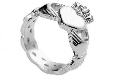Womens Claddagh ring Irish Celtic Ring - Heart & Crown - Top Quality Steel Lovers Ring 
