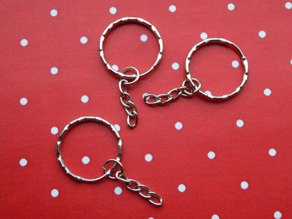 Keyrings with chain