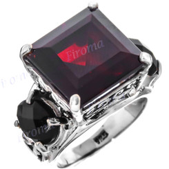 Onyx Simulated Garnet 925 Sterling Silver Cocktail Ring, US 7