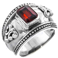 Garnet Ethnic Design 925 Sterling Silver Band Ring, US 6.5, 7, 7.5