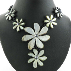 Mother Of Pearl Rope Flower Shell us 18" Blacklip Necklace