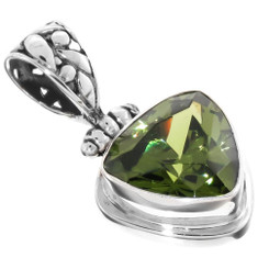 1" 925 Sterling Silver Peridot Trillion us Pendant