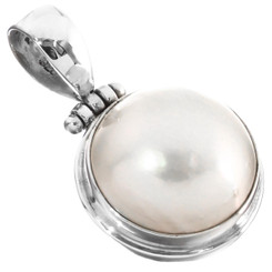 1 1/8" 925 Sterling Silver White Mabe Pearl us Pendant