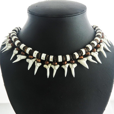 AWESOME UNISEX 21PC MAKO SHARK TOOTH SURFER BONE BROWN HEISHI BEADS necklace