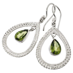 1" PEAR GREEN PERIDOT HAMMERED 925 STERLING SILVER TEARDROP HOOP earrings