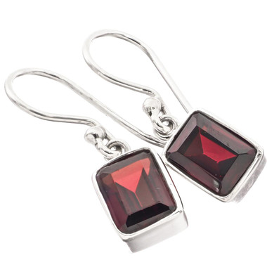 3/8" DAINTY HAND CRAFTED RETANGLE RED GARNET 925 STERLING SILVER earrings