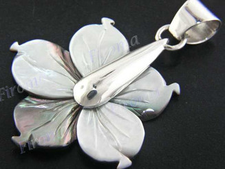 1 3/16" 925 Silver Mother Of Pearl Flower Shell Pendant
