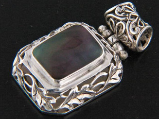 925 Silver Iridescent Black Pen Shell Pendant, 1 9/16"