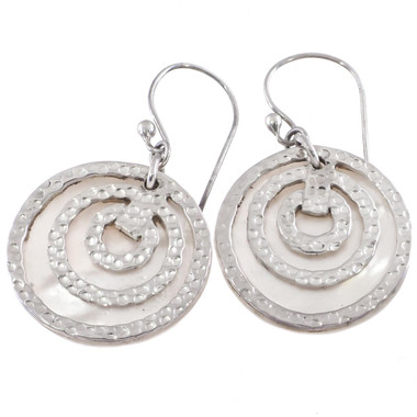 Hammered 925 Silver Round White Oyster Mother Of Pearl Shell Earrings, 7/8"
