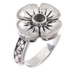 925 Silver Beautiful Peridot Flower Design Sterling Sz 7 Ring