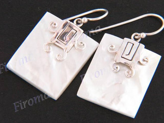 1" 925 Silver White Mother Of Pearl Shell French Wires Earrings