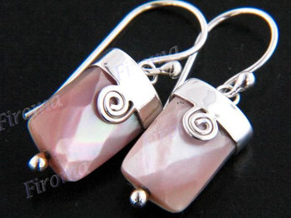 9/16" 925 Silver Pink Mother Of Pearl Shell French Wires Earrings