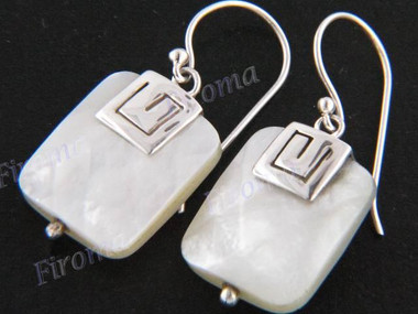5/8" 925 Silver White Mother Of Pearl Shell French Wires Earrings