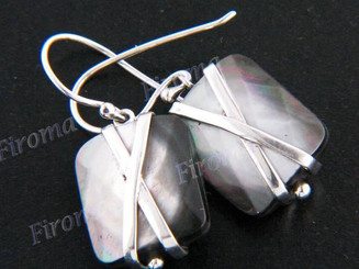 11/16" 925 Silver Black Mother Of Pearl Shell French Wires Earrings