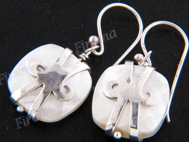 11/16" 925 Silver White Mother Of Pearl Shell French Wires Earrings