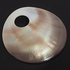 Pendant Blacklip Mother Of Pearl Shell 2 13/16"(72mm)