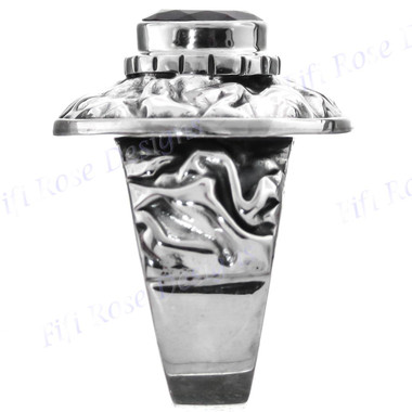 13/16" 925 Silver Red Garnet Face us 7 Ring
