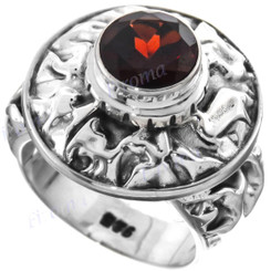 13/16" 925 Silver Red Garnet Face us 7 Ring