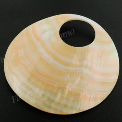 Pendant Goldlip Mother Of Pearl Shell 3 1/8"(80mm)