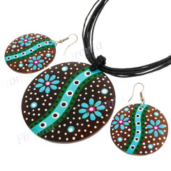Wood Flower 18" Green White Wires Necklace Earring