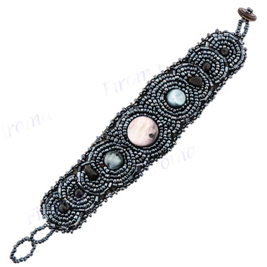Glass Seed Beads Mother Of Pearl Shell us 7 1/2" Bracelet