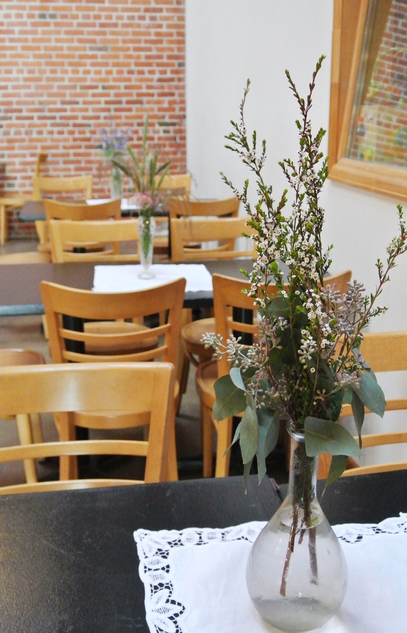 Sweet And Simple Decor Loveland Wedding Florist Earle S Flowers