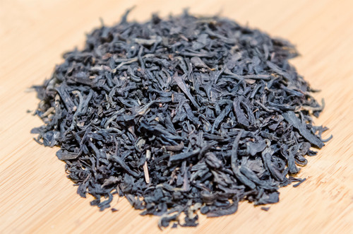 USDA certified organic smoked tea with intense pine, bamboo, and smoky flavor.  Long lasting aftertaste.