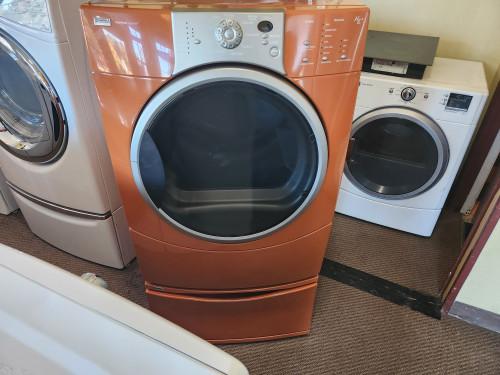 KENMORE ELITE ELECTRIC DRYER WITH PEDESTAL 6 AUTOMATIC AND 3 MANUAL DRY OPTIIONS 5 TEMPERATURES PLUS AIR DRY PLUS WRINKLE GUARD LOCATED IN OUR PORTLAND OREGON APPLIANCE STORE SKU 18337