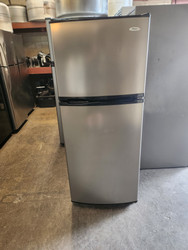 Whirlpool 9.7 cu. ft. Top-Freezer Refrigerator with 2 Glass Shelves, Clear Humidity-Controlled Crisper and Satina Stainless Look LOCATED IN OUR PORTLAND OREGON APPLIANCE STORE SKU 19116