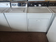 KENMORE WASHER AND DRYER SET TOP LOAD WASHER 5 WATER LEVELS 7 TEMPERATURE OPTIONS DRYER 3 TEMPERATURE TOP FILTER PULL DOWN HAMPER DOOR LOCATED IN OUR PORTLAND OREGON APPLIANCE STORE SKU 19149