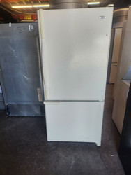 Amana ABB1921DEQ 18.5 cu. ft. Bottom-Freezer Refrigerator with 2 Clear Humidity-Controlled Crispers, 3 Adjustable Glass Shelves & Freezer Door Bin: Bisque LOCATED IN OUR POTLAND OREGON APPLIANCE STORE SKU 19155