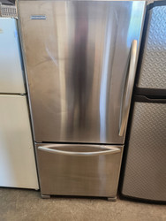 KITCHENAID 18.5 cu. ft. Bottom-Freezer Refrigerator with Slide-Out Glass Spill Clean Shelves, Fresh Chill Temperature Management and 2 Pull-Out Freezer Baskets: Monochromatic Stainless Steel and Left Hinge Door COSMETIC ISSUES ON DOORS SEE PICS SKU 19161