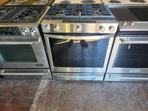 KitchenAid 30 Inch Slide-In Gas Range with 5 Sealed Burners, 5.8 cu ft. Even-Heat™ True Convection Oven, 17,000 BTU Burner, Storage Drawer, Steam Rack, Aqua-Lift Steam Clean Stainless Steel LOCATED IN OUR PORTLAND OREGON APPLIANCE STORE SKU 19164