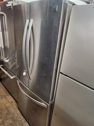 KENMORE FRENCH DOOR REFRIGERATOR BOTTOM FREEZER ADJUSTABLE GLASS SHELVES 3 STORAGE DRAWERS PULL OUT FREEZER DOOR STAINLESS LOCATED IN OUR PORTLAND OREGON APPLIANCE STORE SKU 19172