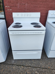 FRIGIDAIRE 30 INCH FREESTANDING ELECTRIC RANGE MANUAL CLEAN OVEN COIL BURNERS 2 LARGE 2 SMALL WHITE LOCATED IN OUR PORTLAND OREGON APPLIANCE STORE SKU 19196