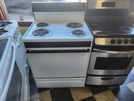 FRIGIDAIRE 30 INCH FREESTANDING ELECTRIC RANGE MANUAL CLEAN OVEN COIL BURNERS 2 LARGE 2 SMALL WHITE LOCATED IN OUR PORTLAND OREGON APPLIANCE STORE SKU 19266
