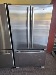 JENN-AIR 20 CUBIC COUNTER DEPTH FRENCH DOOR REFRIGERATOR BOTTOM FREEZER INTERNAL WATER DISPENSER AND ICE MAKER GLASS SHELVES 2 CRISPER DRAWERS 1 LARGE DELI DRAWER STAINLESS LOCATED IN OUR PORTLAND OREGON APPLIANCE STORE SKU 13334