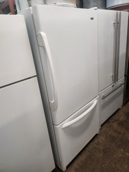 Amana Easy Reach Plus 21.9 cu. ft. Bottom-Freezer Refrigerator with EasyFill Internal Water Dispenser, Temp.-Controlled Beverage Chiller Compartment & Icemaker w/ Ice Bucket: White